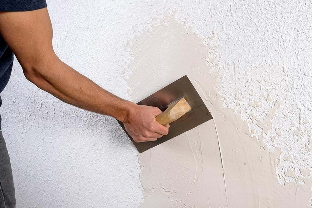 quitar gotele y alisar las paredes