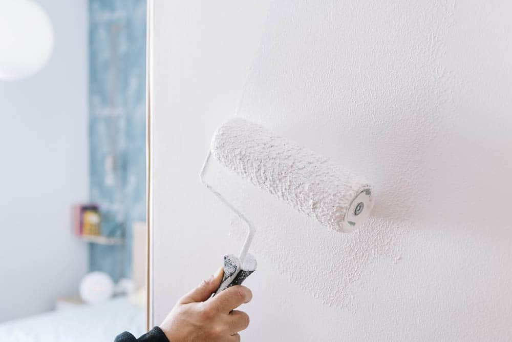 retocar pintura de la pared
